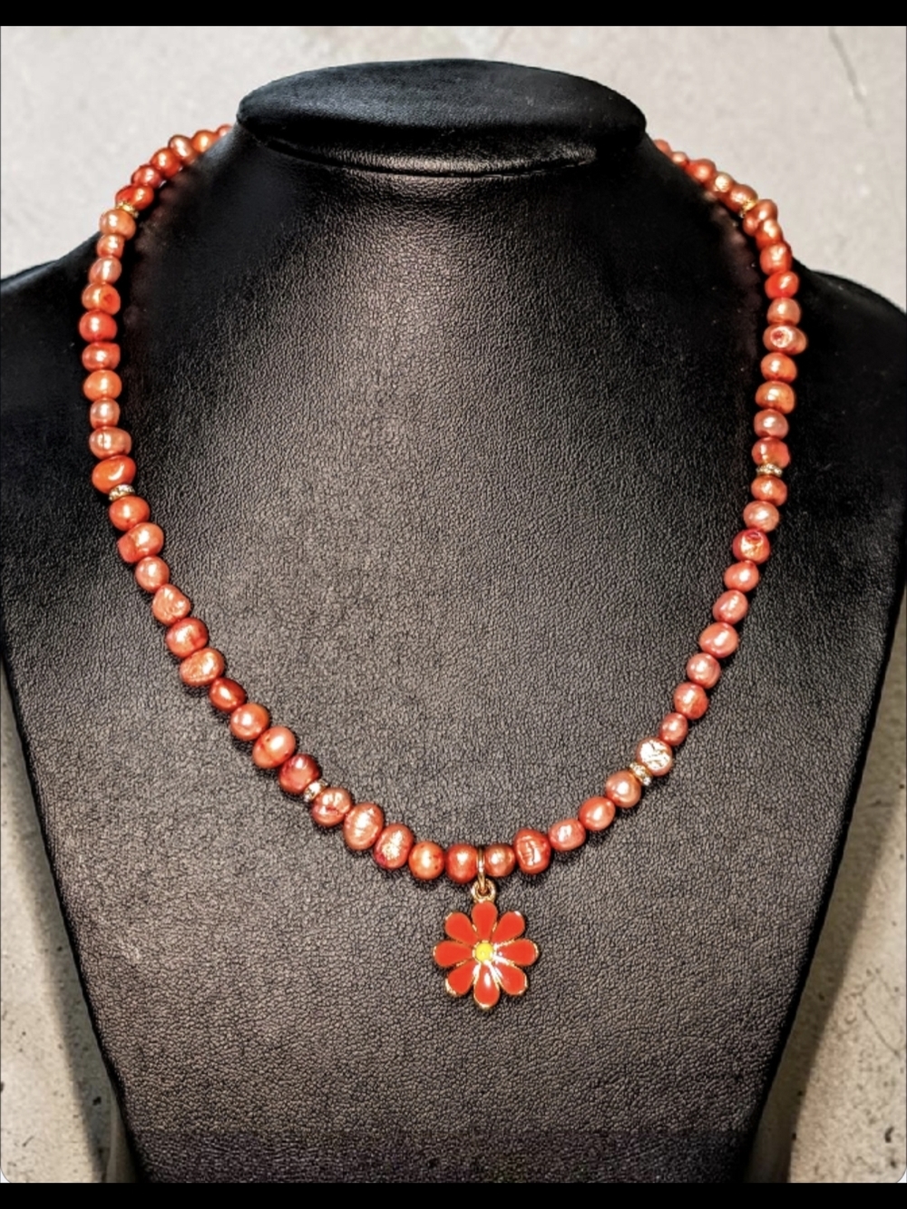 Handmade Freshwater Pearl Peach Necklace Color with Flower Pendant